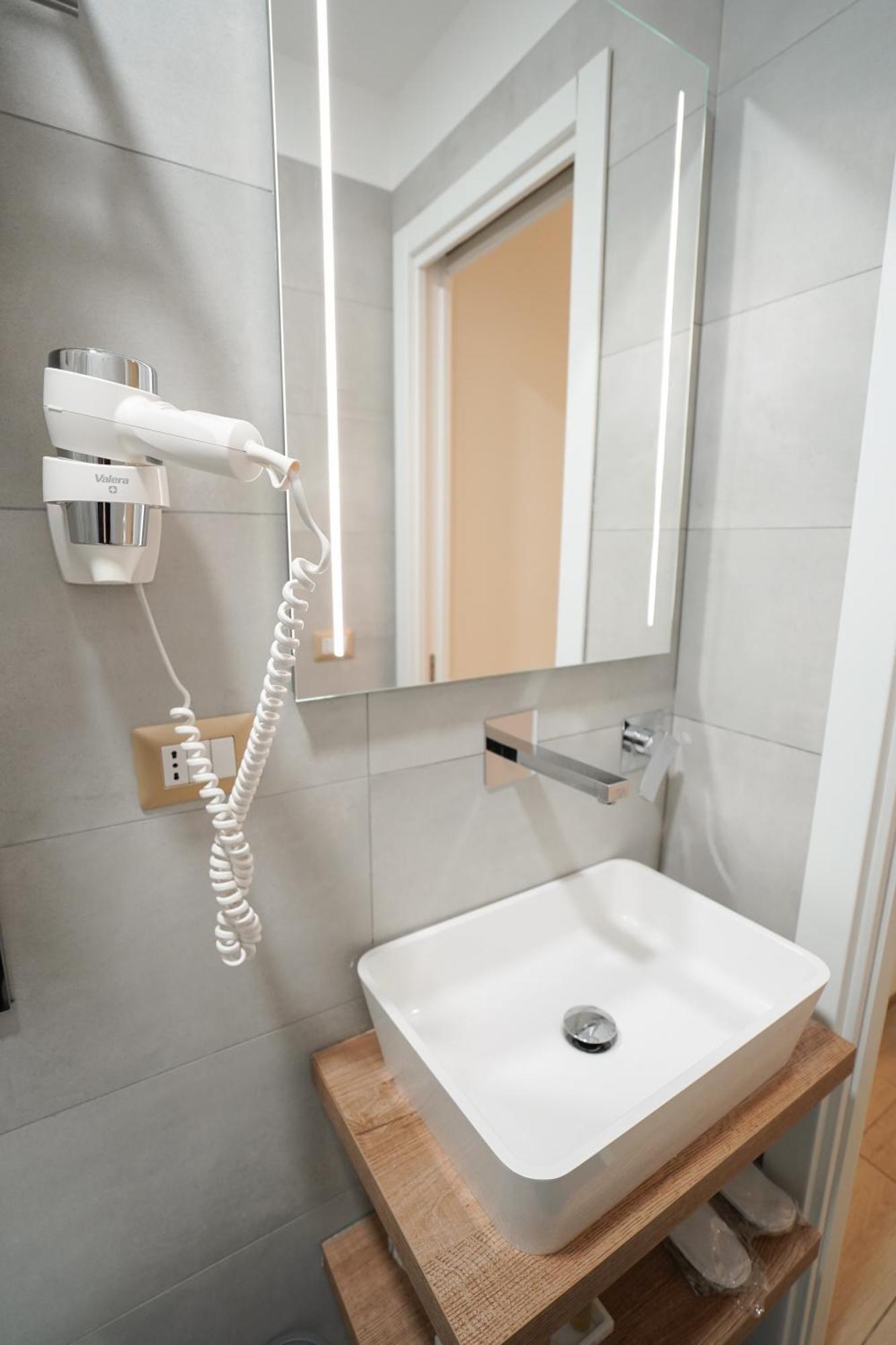 Charm&Bella Guesthouse Rome Bagian luar foto