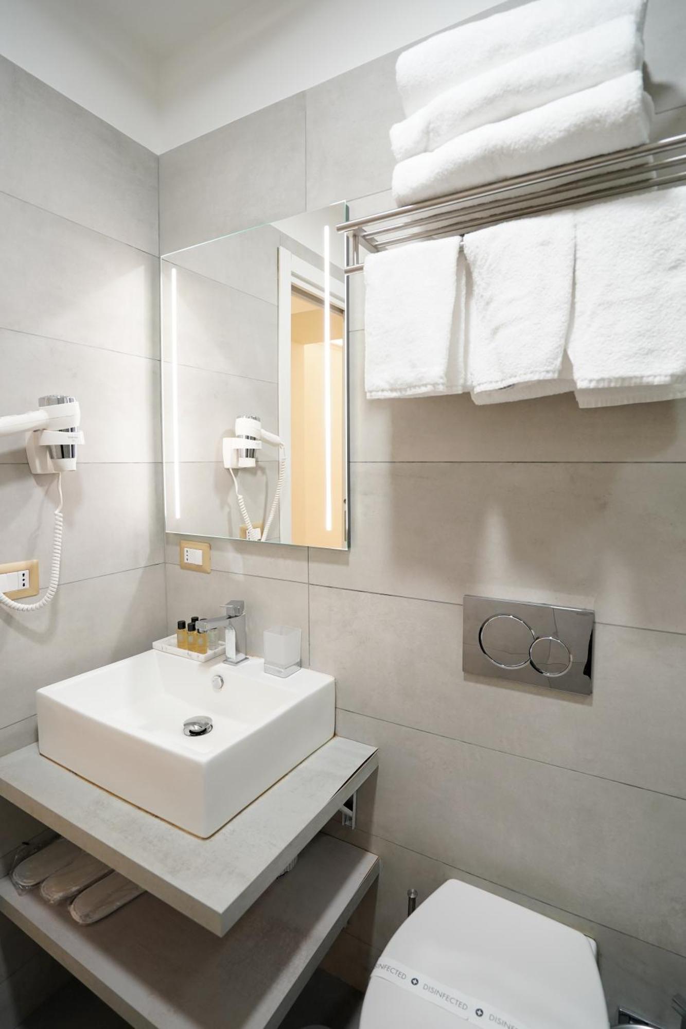 Charm&Bella Guesthouse Rome Bagian luar foto