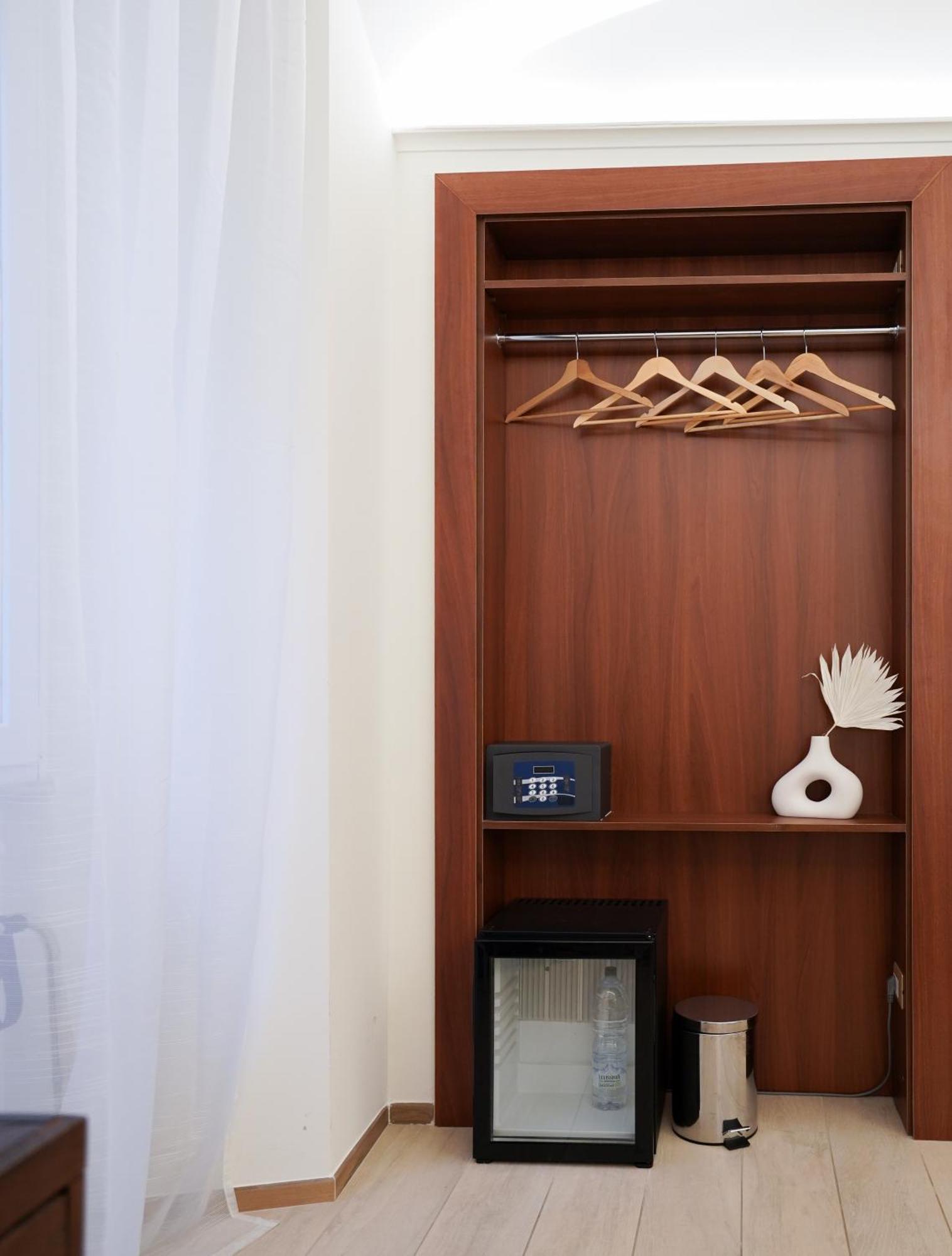 Charm&Bella Guesthouse Rome Bagian luar foto